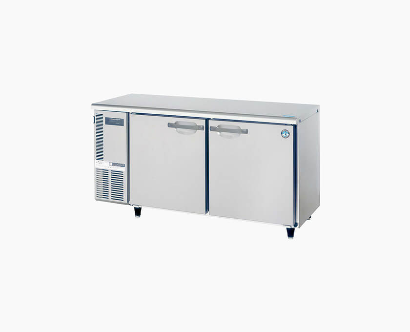 ノンフロン断熱材の業務用冷蔵庫を量産化